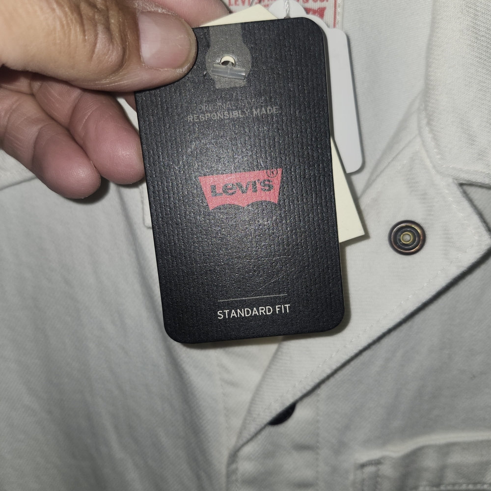 Levi's Off-White Short-Sleeve Button Front Jumpsuit - Picture 3 of 6